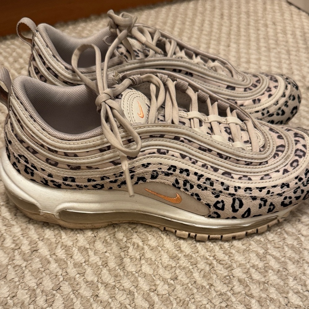 Nike Women's Cream and Tan Leopard Sneakers